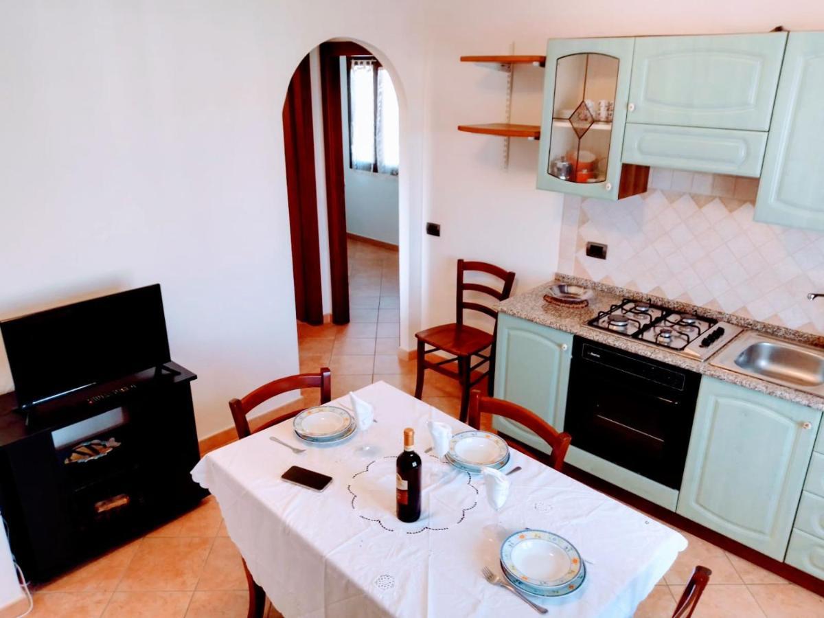 Residenza Rosa Maria Appartement Orosei Buitenkant foto