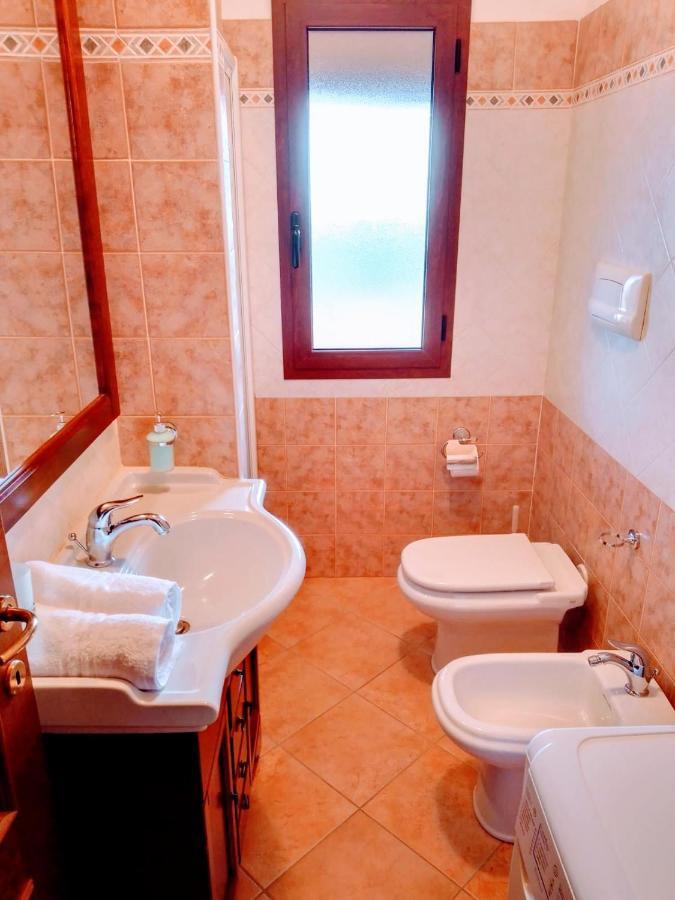 Residenza Rosa Maria Appartement Orosei Buitenkant foto