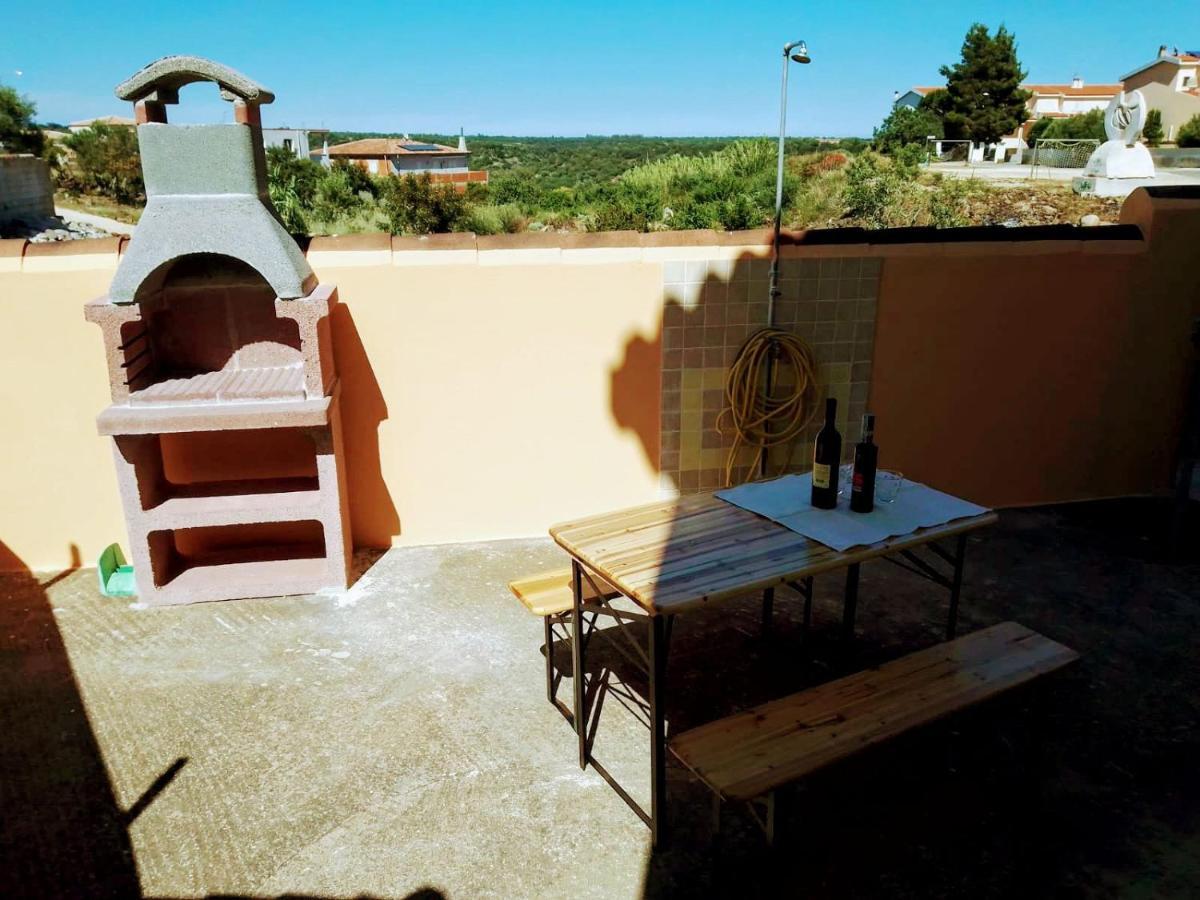 Residenza Rosa Maria Appartement Orosei Buitenkant foto