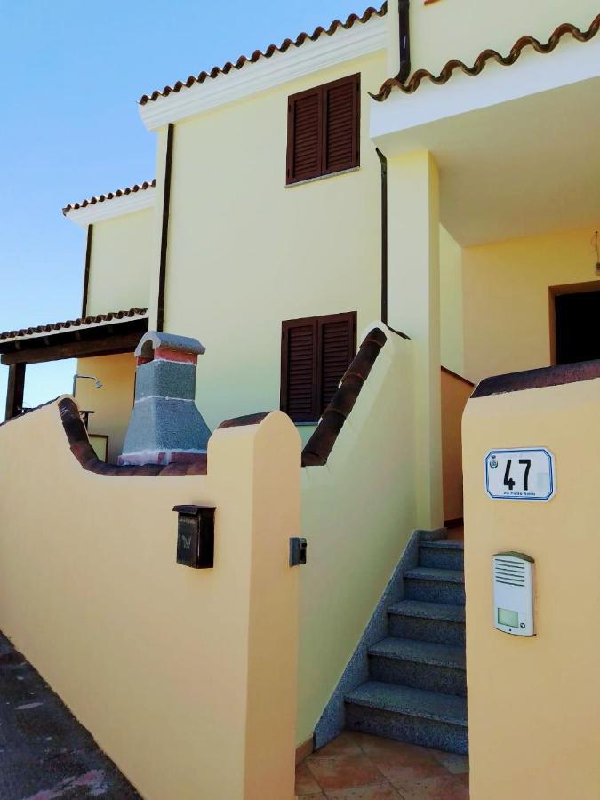 Residenza Rosa Maria Appartement Orosei Buitenkant foto